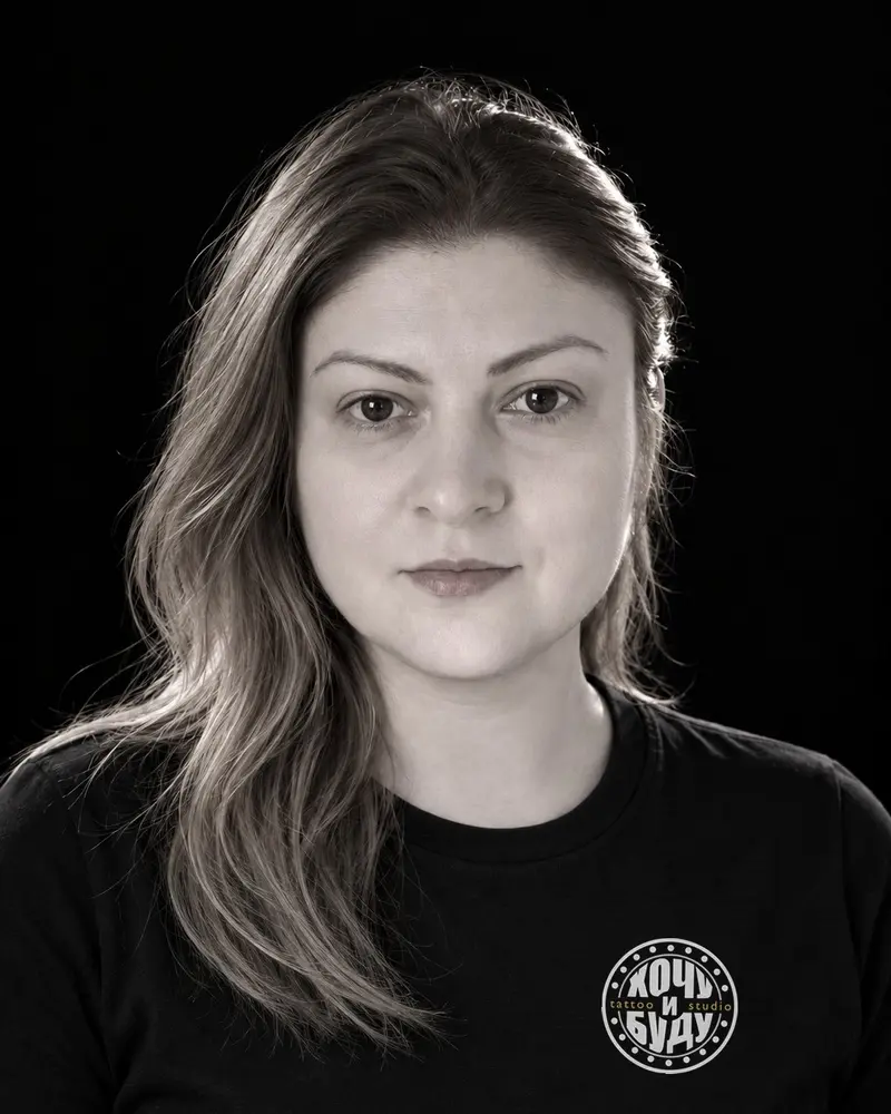 Valeria, tattoo artist